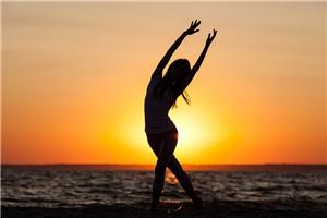 【心理减压沙龙】健身塑体养心操