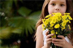 成长路上不要让别人的看法牵绊了你