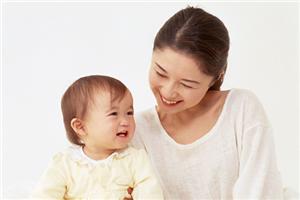 吃手是宝宝成长过程中的一种心理需求