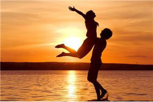 相爱的人只要足够坚定都能走到一起