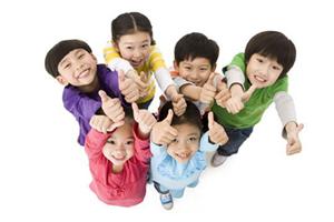我们应该让下一代自己“爬”