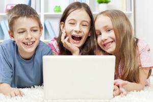 如何教会孩子正确“玩”电脑