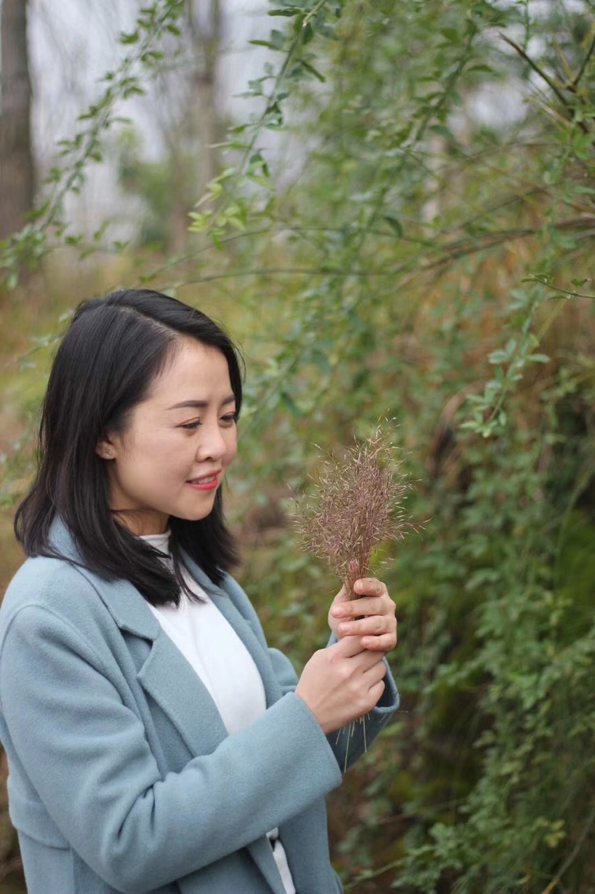 郭莉（郭佳言