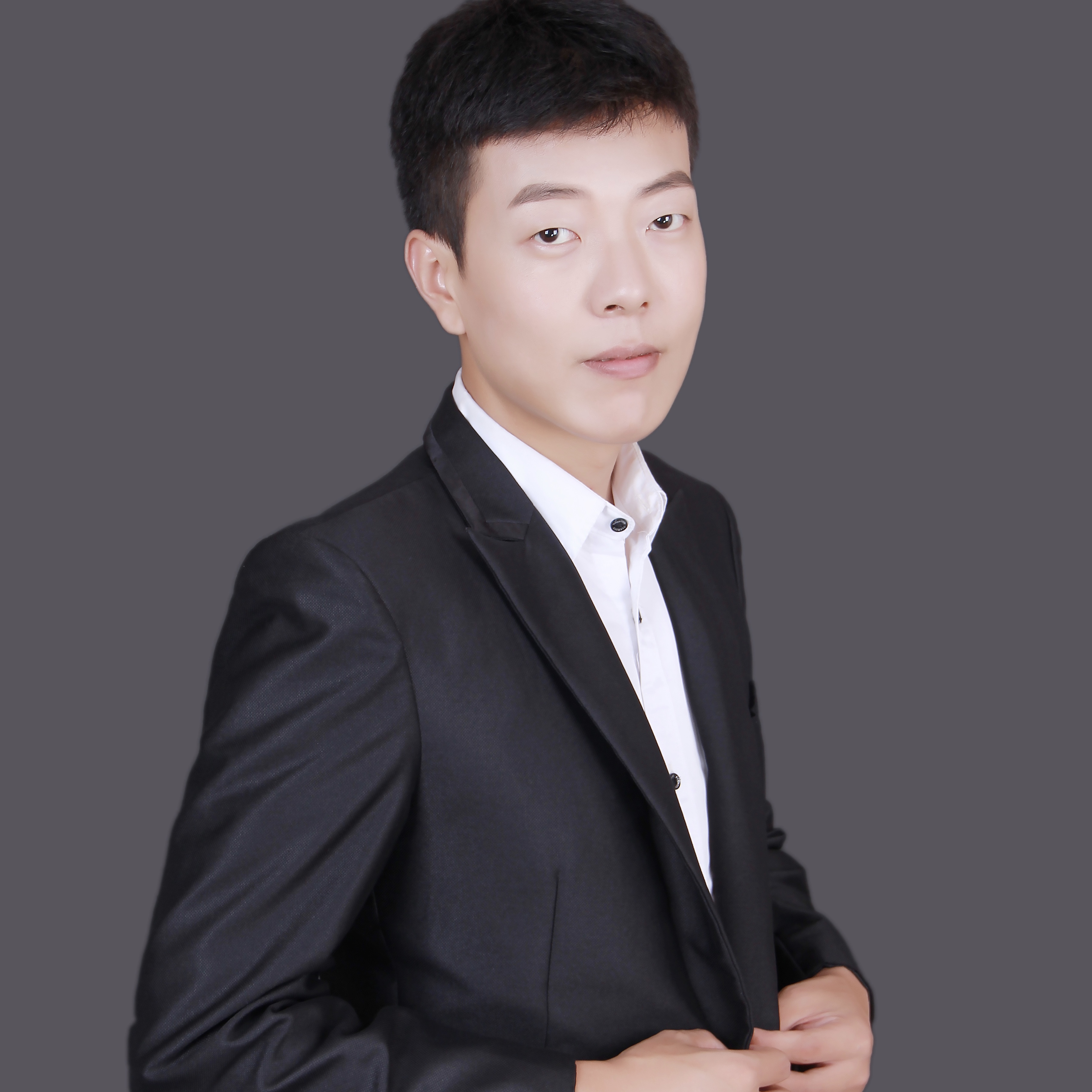 杨彤彤