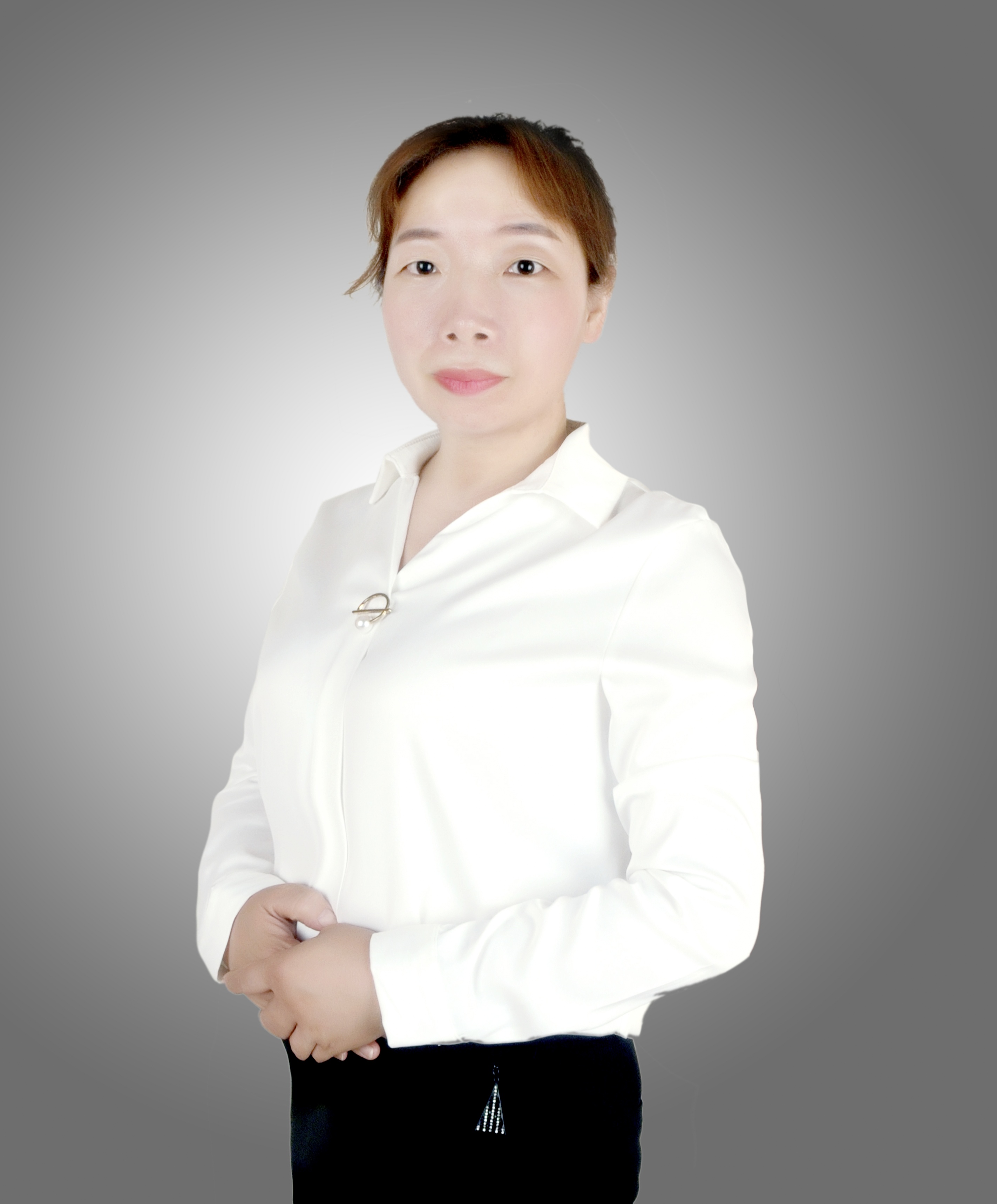 衡杰荣